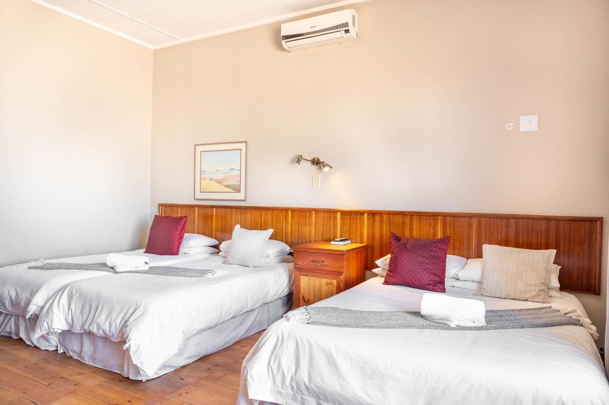 Karoo Country Inn Middelburg  Eksteriør billede