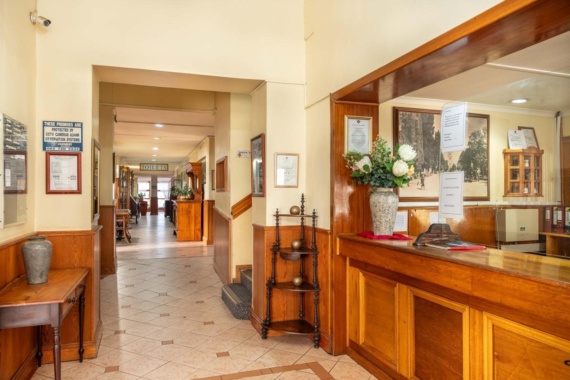 Karoo Country Inn Middelburg  Eksteriør billede