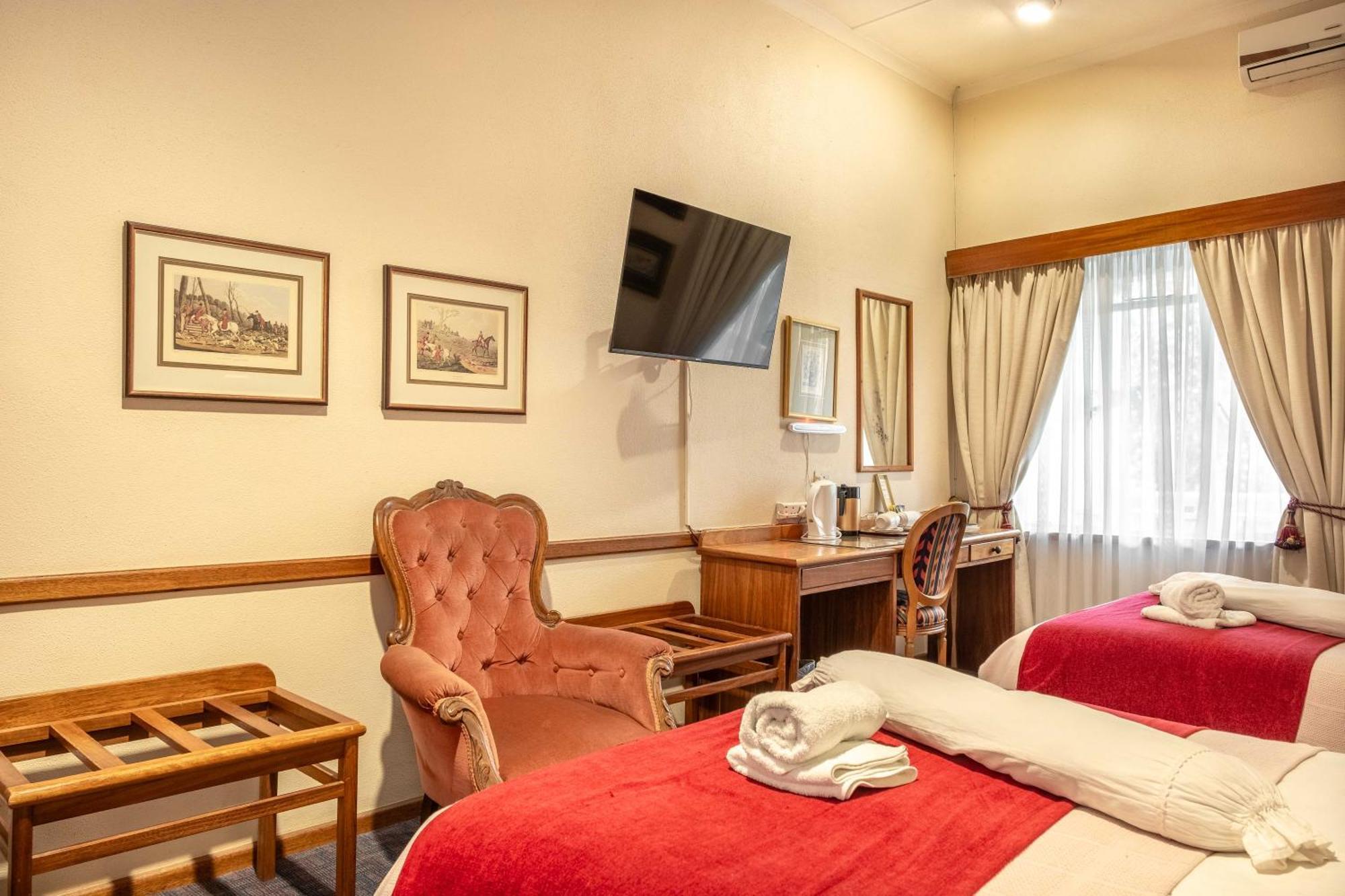 Karoo Country Inn Middelburg  Eksteriør billede